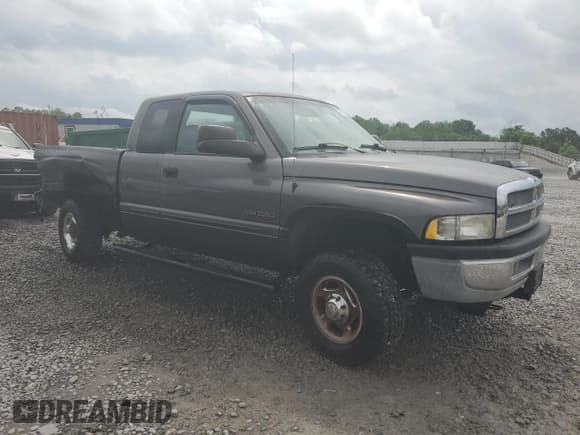✅ 2002 Dodge 2500 • VIN: 3B7KF23602M216885 • Лот: 54138185. Опубликован ранее на Copart с пробегом 184 970 миль. Бесплатный доступ к архиву аукционных продаж из США и подробный отчёт об истории автомобиля на DreamBid. Изображение 4.