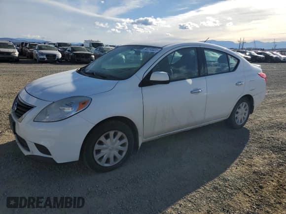 ✅ 2014 Nissan Versa SV • VIN: 3N1CN7AP1EL822144 • Lot: 92293335. Listed on Copart with 112,576 mi. Free auction sales archive from the USA and detailed vehicle history report at DreamBid. Image 1.