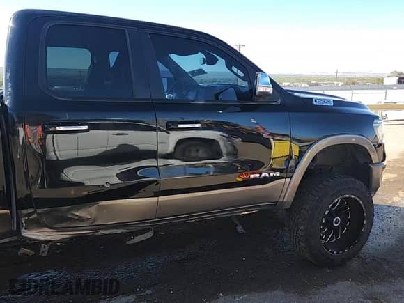 2020 Ram 1500 Laramie с VIN 1C6RREDT7LN262093, выставлен на аукционе Copart как лот 87427215 с пробегом 133 086 миль миль и Списание • Salvage title. История ставок и продаж доступна на DreamBid. Изображение 13.