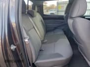 ✅ 2015 Toyota Tacoma • VIN: 3TMLU4EN4FM201922 • Lot: 94864525. Wystawiony na Copart z przebiegiem 101 336 mil. Bezpłatny archiwum sprzedaży aukcyjnych z USA i szczegółowy raport historii pojazdu na DreamBid. Zdjęcie 10.