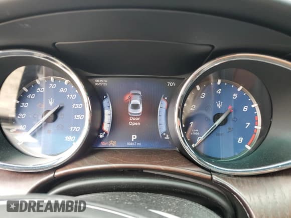 ✅ 2016 Maserati Quattroporte S Q4 • VIN: ZAM56RRA1G1167021 • Lot: 51009545. Listed on Copart with 93,847 mi. Free auction sales archive from the USA and detailed vehicle history report at DreamBid. Image 9.