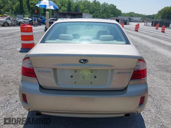 ✅ 2008 Subaru Legacy Special • VIN: 4S3BL616X87211196 • Лот: 42395176. Опубликован ранее на IAAI с пробегом 189 170 миль. Бесплатный доступ к архиву аукционных продаж из США и подробный отчёт об истории автомобиля на DreamBid. Изображение 16.