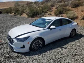 2021 Hyundai Sonata SEL z VIN KMHL34JJ8MA021631, wystawiony jako Copart lot #70217755 z przebiegiem 31 562 mil mil oraz Szkoda całkowita • Salvage title. Historia ofert i sprzedaży dostępna na DreamBid. Obrazek 1.