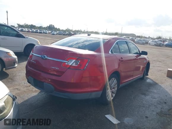 ✅ 2011 Ford Taurus Limited • VIN: 1FAHP2FWXBG125688 • Lot: 43786374. Listed on IAAI with 248,364 mi. Free auction sales archive from the USA and detailed vehicle history report at DreamBid. Image 4.