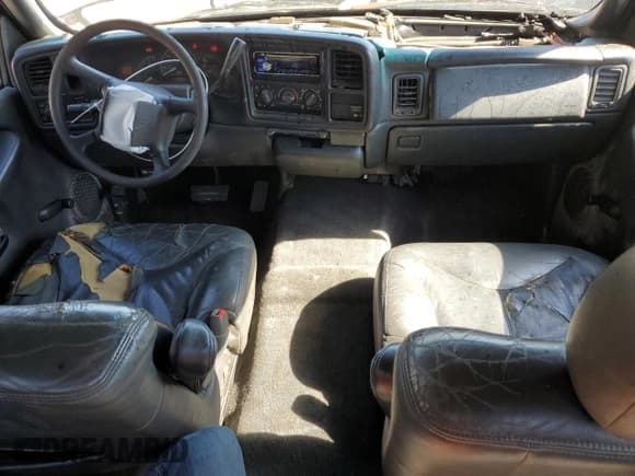 ✅ 2000 Chevrolet Silverado 1500 • VIN: 2GCEC19W4Y1391275 • Лот: 92792825. Опубликован ранее на Copart с пробегом 110 262 миль. Бесплатный доступ к архиву аукционных продаж из США и подробный отчёт об истории автомобиля на DreamBid. Изображение 8.