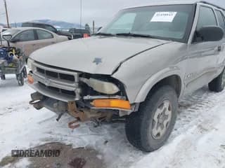 ✅ 2004 Chevrolet Blazer LS • VIN: 1GNDT13X74K145559 • Lot: 41458843. Wystawiony na IAAI z przebiegiem 156 824 mil. Bezpłatny archiwum sprzedaży aukcyjnych z USA i szczegółowy raport historii pojazdu na DreamBid. Zdjęcie 6.