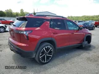 ✅ 2026 Chevrolet Equinox FWD RS • VIN: 3GNAXLEG8TL140027 • Lot: 66206945. Wystawiony na Copart z przebiegiem 828 mil. Bezpłatny archiwum sprzedaży aukcyjnych z USA i szczegółowy raport historii pojazdu na DreamBid. Zdjęcie 3.