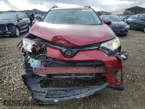 ✅ 2018 Toyota RAV4 XLE • VIN: 2T3RFREV9JW813476 • Lot: 93331035. Wystawiony na Copart z przebiegiem 27 284 mil. Bezpłatny archiwum sprzedaży aukcyjnych z USA i szczegółowy raport historii pojazdu na DreamBid. Zdjęcie 5.