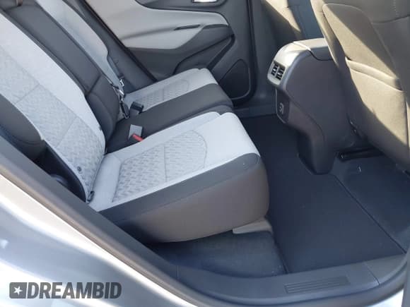 ✅ 2024 Chevrolet Equinox LT • VIN: 3GNAXTEG0RL248764 • Lot: 40947208. Wystawiony na IAAI z przebiegiem Nie podano. Bezpłatny archiwum sprzedaży aukcyjnych z USA i szczegółowy raport historii pojazdu na DreamBid. Zdjęcie 8.