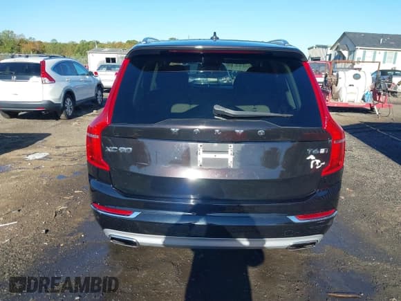 ✅ 2016 Volvo XC90 T6 Inscription • VIN: YV4A22PLXG1013155 • Lot: 43483061. Listed on IAAI with 136,269 mi. Free auction sales archive from the USA and detailed vehicle history report at DreamBid. Image 16.