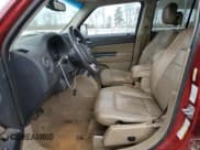 ✅ 2014 Jeep Patriot Limited • VIN: 1C4NJPCB2ED652952 • Lot: 43743095. Wystawiony na Copart z przebiegiem 186 092 mil. Bezpłatny archiwum sprzedaży aukcyjnych z USA i szczegółowy raport historii pojazdu na DreamBid. Zdjęcie 7.