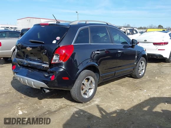 ✅ 2013 Chevrolet Captiva Sport LT • VIN: 3GNAL3EK1DS597754 • Lot: 41316028. Wystawiony na IAAI z przebiegiem 200 519 mil. Bezpłatny archiwum sprzedaży aukcyjnych z USA i szczegółowy raport historii pojazdu na DreamBid. Zdjęcie 4.