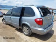 ✅ 2005 Chrysler Town & Country Limited • VIN: 2C8GP64L05R365310 • Lot: 42496498. Wystawiony na IAAI z przebiegiem 171 005 mil. Bezpłatny archiwum sprzedaży aukcyjnych z USA i szczegółowy raport historii pojazdu na DreamBid. Zdjęcie 3.