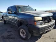 ✅ 2006 Chevrolet Silverado 2500HD LT1 • VIN: 1GCHC23D16F194368 • Lot: 89094305. Wystawiony na Copart z przebiegiem 135 673 mil. Bezpłatny archiwum sprzedaży aukcyjnych z USA i szczegółowy raport historii pojazdu na DreamBid. Zdjęcie 4.