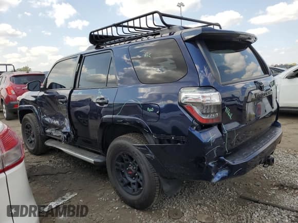 ✅ 2021 Toyota 4Runner Venture • VIN: JTEHU5JR7M5956906 • Лот: 81102835. Опубликован ранее на Copart с пробегом 56 732 миль. Бесплатный доступ к архиву аукционных продаж из США и подробный отчёт об истории автомобиля на DreamBid. Изображение 2.