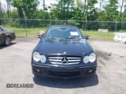 ✅ 2006 Mercedes-Benz CLK 350 • VIN: WDBTK56FX6T074273 • Lot: 42336993. Wystawiony na IAAI z przebiegiem 102 086 mil. Bezpłatny archiwum sprzedaży aukcyjnych z USA i szczegółowy raport historii pojazdu na DreamBid. Zdjęcie 6.