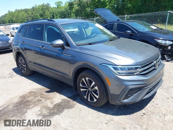 ✅ 2024 Volkswagen Tiguan S • VIN: 3VVRB7AX5RM142006 • Lot: 42199560. Listed on IAAI with 235 mi. Free auction sales archive from the USA and detailed vehicle history report at DreamBid. Image 1.