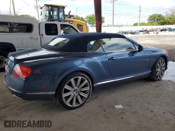 ✅ 2012 Bentley Continental GT • VIN: SCBGR3ZA0CC074963 • Lot: 90690125. Listed on Copart with 29,031 mi. Free auction sales archive from the USA and detailed vehicle history report at DreamBid. Image 3.