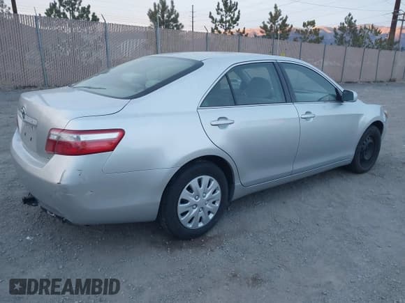 ✅ 2007 Toyota Camry LE • VIN: JTNBE46K673075719 • Лот: 43863849. Опубликован ранее на IAAI с пробегом 139 213 миль. Бесплатный доступ к архиву аукционных продаж из США и подробный отчёт об истории автомобиля на DreamBid. Изображение 4.