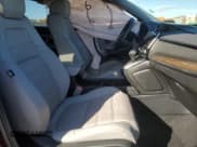 ✅ 2018 Honda CR-V EX-L • VIN: 7FARW2H85JE060214 • Lot: 85917605. Wystawiony na Copart z przebiegiem 20 150 mil. Bezpłatny archiwum sprzedaży aukcyjnych z USA i szczegółowy raport historii pojazdu na DreamBid. Zdjęcie 7.