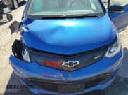 ✅ 2018 Chevrolet Bolt EV Premier • VIN: 1G1FX6S01J4137764 • Lot: 89164965. Wystawiony na Copart z przebiegiem Nie podano. Bezpłatny archiwum sprzedaży aukcyjnych z USA i szczegółowy raport historii pojazdu na DreamBid. Zdjęcie 11.