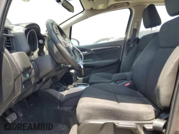 ✅ 2015 Honda Fit EX-L • VIN: 3HGGK5H81FM737652 • Lot: 59638805. Wystawiony na Copart z przebiegiem 85 624 mil. Bezpłatny archiwum sprzedaży aukcyjnych z USA i szczegółowy raport historii pojazdu na DreamBid. Zdjęcie 7.