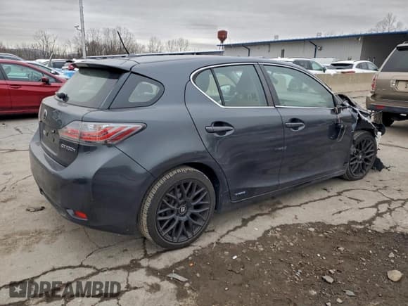 ✅ 2011 Lexus CT 200h • VIN: JTHKD5BH2B2018471 • Lot: 95928705. Listed on Copart with 177,703 mi. Free auction sales archive from the USA and detailed vehicle history report at DreamBid. Image 3.
