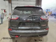 ✅ 2019 Jeep Cherokee Trailhawk Elite • VIN: 1C4PJMBX5KD483610 • Лот: 94386335. Опубликован ранее на Copart с пробегом 250 303 миль. Бесплатный доступ к архиву аукционных продаж из США и подробный отчёт об истории автомобиля на DreamBid. Изображение 6.