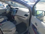 ✅ 2011 Toyota Sienna XLE • VIN: 5TDYK3DC5BS140466 • Лот: 43773455. Опубликован ранее на IAAI с пробегом 135 764 миль. Бесплатный доступ к архиву аукционных продаж из США и подробный отчёт об истории автомобиля на DreamBid. Изображение 5.