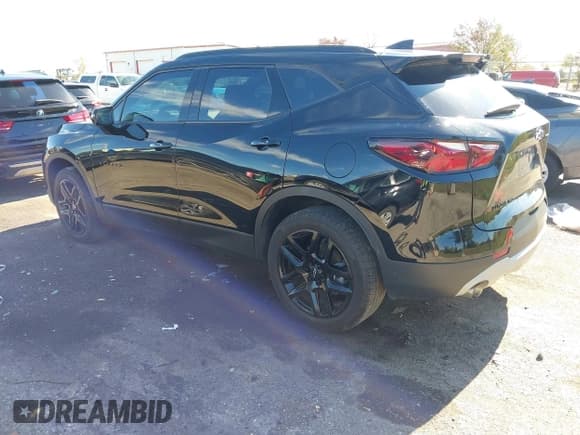 ✅ 2022 Chevrolet Blazer LT • VIN: 3GNKBHR47NS181497 • Лот: 43490047. Опубликован ранее на IAAI с пробегом 26 586 миль. Бесплатный доступ к архиву аукционных продаж из США и подробный отчёт об истории автомобиля на DreamBid. Изображение 3.