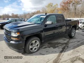 ✅ 2019 Chevrolet Silverado 1500 Custom • VIN: 2GCVKMEC9K1191533 • Лот: 91947025. Опубликован ранее на Copart с пробегом 115 090 миль. Бесплатный доступ к архиву аукционных продаж из США и подробный отчёт об истории автомобиля на DreamBid. Изображение 1.