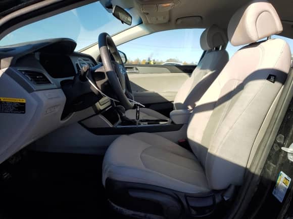 2015 Hyundai Sonata SE с VIN 5NPE24AF3FH031068, выставлен на аукционе Copart как лот 85268395 с пробегом 100 781 миль миль и Чистый • Clean title. История ставок и продаж доступна на DreamBid. Изображение 7.