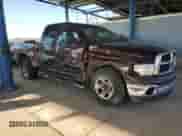 2004 Dodge 1500 SLT z VIN 1D7HA18DX4J136767, wystawiony jako Copart lot #75452534 z przebiegiem 249 700 mil mil oraz Szkoda całkowita • Salvage title. Historia ofert i sprzedaży dostępna na DreamBid. Obrazek 4.