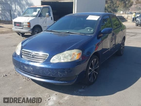 ✅ 2007 Toyota Corolla CE • VIN: 1NXBR32E27Z802038 • Lot: 43642825. Listed on IAAI with 299,999 mi. Free auction sales archive from the USA and detailed vehicle history report at DreamBid. Image 2.