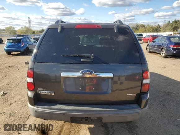 ✅ 2006 Ford Explorer XLT • VIN: 1FMEU73E66UA12466 • Lot: 89926925. Wystawiony na Copart z przebiegiem 157 790 mil. Bezpłatny archiwum sprzedaży aukcyjnych z USA i szczegółowy raport historii pojazdu na DreamBid. Zdjęcie 6.