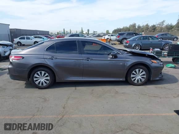 2020 Toyota Camry Hybrid LE с VIN 4T1C31AK4LU011201, выставлен на аукционе IAAI как лот 43055779 с пробегом 145 788 миль миль и . История ставок и продаж доступна на DreamBid. Изображение 14.