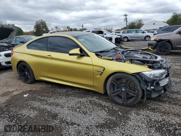 ✅ 2016 BMW M4 • VIN: WBS3R9C59GK337322 • Lot: 87227675. Wystawiony na Copart z przebiegiem 105 622 mil. Bezpłatny archiwum sprzedaży aukcyjnych z USA i szczegółowy raport historii pojazdu na DreamBid. Zdjęcie 4.