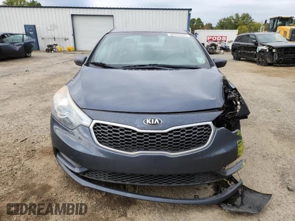 ✅ 2015 Kia Forte LX • VIN: KNAFX4A61F5313714 • Лот: 90032545. Опубликован ранее на Copart с пробегом 183 616 миль. Бесплатный доступ к архиву аукционных продаж из США и подробный отчёт об истории автомобиля на DreamBid. Изображение 5.