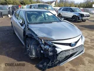 2023 Toyota Camry Hybrid XLE с VIN 4T1F31AK1PU602136, выставлен на аукционе IAAI как лот 41670386 с пробегом 32 014 миль миль и . История ставок и продаж доступна на DreamBid. Изображение 1.