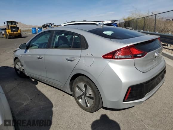 ✅ 2017 Hyundai Ioniq Blue • VIN: KMHC65LC1HU022362 • Lot: 49693105. Wystawiony na Copart z przebiegiem 102 550 mil. Bezpłatny archiwum sprzedaży aukcyjnych z USA i szczegółowy raport historii pojazdu na DreamBid. Zdjęcie 2.