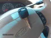 ✅ 1998 Ford Expedition XLT • VIN: 1FMPU18L4WLC08053 • Lot: 42544721. Wystawiony na IAAI z przebiegiem 226 434 mil. Bezpłatny archiwum sprzedaży aukcyjnych z USA i szczegółowy raport historii pojazdu na DreamBid. Zdjęcie 11.