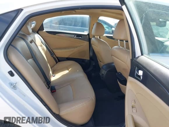 ✅ 2012 Hyundai Sonata Hybrid • VIN: KMHEC4A42CA034277 • Lot: 41771896. Listed on IAAI with 92,546 mi. Free auction sales archive from the USA and detailed vehicle history report at DreamBid. Image 8.