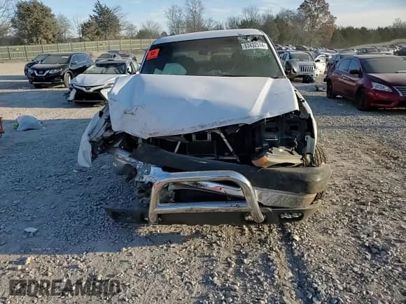 ✅ 2003 Chevrolet Silverado 2500HD LS • VIN: 1GCHK29U23E350574 • Lot: 83432514. Wystawiony na Copart z przebiegiem Nie podano. Bezpłatny archiwum sprzedaży aukcyjnych z USA i szczegółowy raport historii pojazdu na DreamBid. Zdjęcie 11.