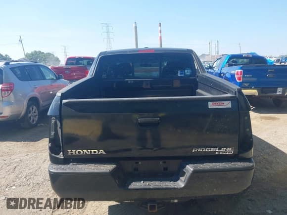 ✅ 2006 Honda Ridgeline RTL • VIN: 2HJYK16596H561979 • Lot: 42938516. Wystawiony na IAAI z przebiegiem 237 598 mil. Bezpłatny archiwum sprzedaży aukcyjnych z USA i szczegółowy raport historii pojazdu na DreamBid. Zdjęcie 15.