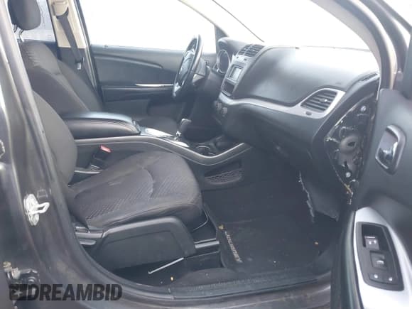 ✅ 2016 Dodge Journey SXT • VIN: 3C4PDCBB0GT212929 • Lot: 43449932. Wystawiony na IAAI z przebiegiem 169 829 mil. Bezpłatny archiwum sprzedaży aukcyjnych z USA i szczegółowy raport historii pojazdu na DreamBid. Zdjęcie 5.