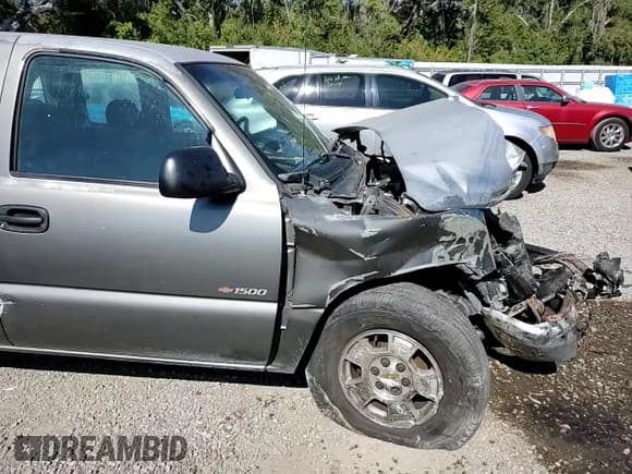 ✅ 2000 Chevrolet Silverado 1500 • VIN: 2GCEC19W4Y1391275 • Лот: 92792825. Опубликован ранее на Copart с пробегом 110 262 миль. Бесплатный доступ к архиву аукционных продаж из США и подробный отчёт об истории автомобиля на DreamBid. Изображение 14.