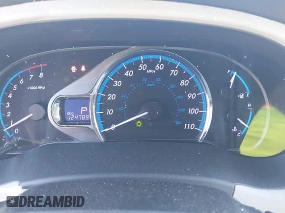 ✅ 2013 Toyota Sienna XLE • VIN: 5TDYK3DC5DS303944 • Lot: 43751073. Wystawiony na IAAI z przebiegiem 124 789 mil. Bezpłatny archiwum sprzedaży aukcyjnych z USA i szczegółowy raport historii pojazdu na DreamBid. Zdjęcie 7.