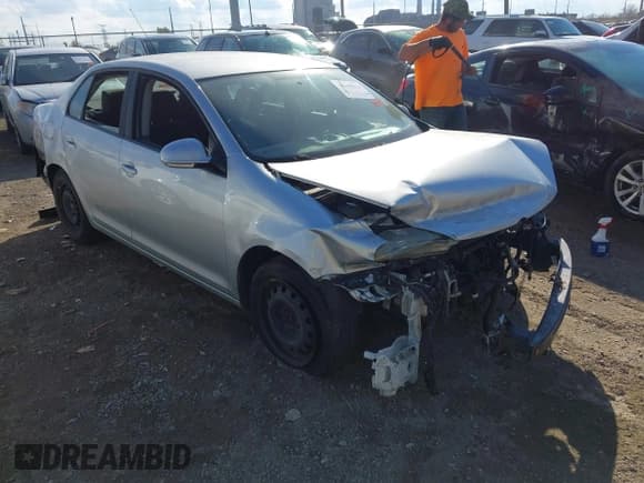 ✅ 2009 Volkswagen Jetta S • VIN: 3VWJM71K69M005535 • Лот: 43598874. Опубликован ранее на IAAI с пробегом 170 971 миль. Бесплатный доступ к архиву аукционных продаж из США и подробный отчёт об истории автомобиля на DreamBid. Изображение 1.