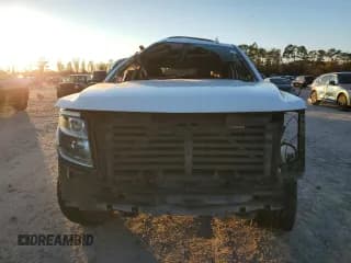 ✅ 2020 Chevrolet Suburban LT • VIN: 1GNSCHKC2LR220477 • Lot: 71464335. Wystawiony na Copart z przebiegiem Nie podano. Bezpłatny archiwum sprzedaży aukcyjnych z USA i szczegółowy raport historii pojazdu na DreamBid. Zdjęcie 5.