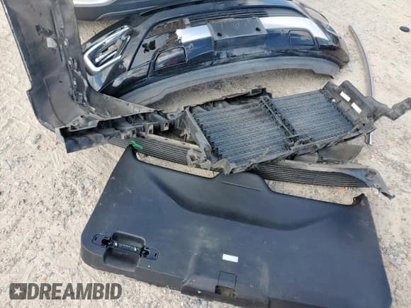 ✅ 2018 Ford Expedition Platinum • VIN: 1FMJU1LT9JEA58659 • Лот: 92846305. Опубликован ранее на Copart с пробегом 93 658 миль. Бесплатный доступ к архиву аукционных продаж из США и подробный отчёт об истории автомобиля на DreamBid. Изображение 13.